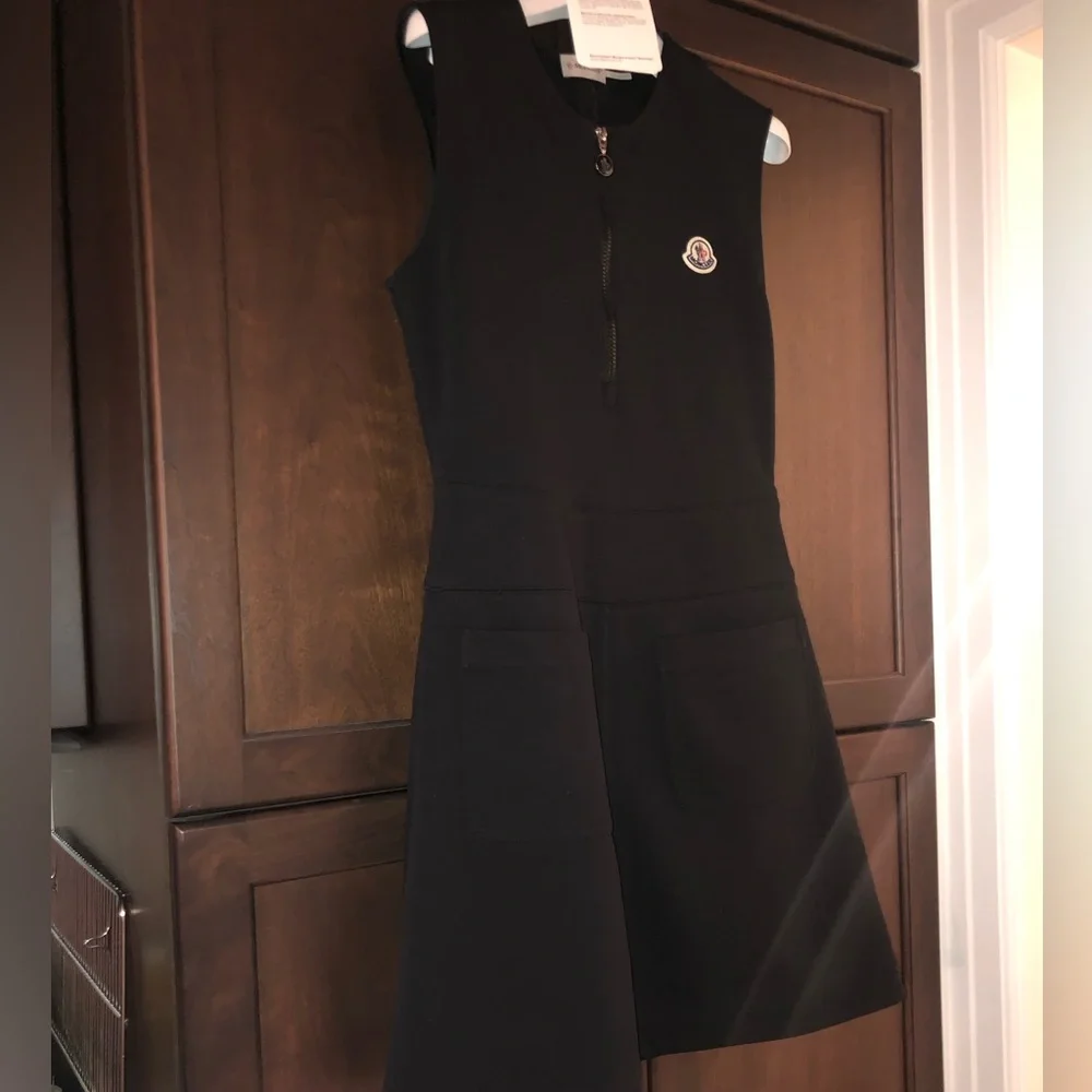 Moncler Shift Dress Size Medium Black - Picture 4 of 10
